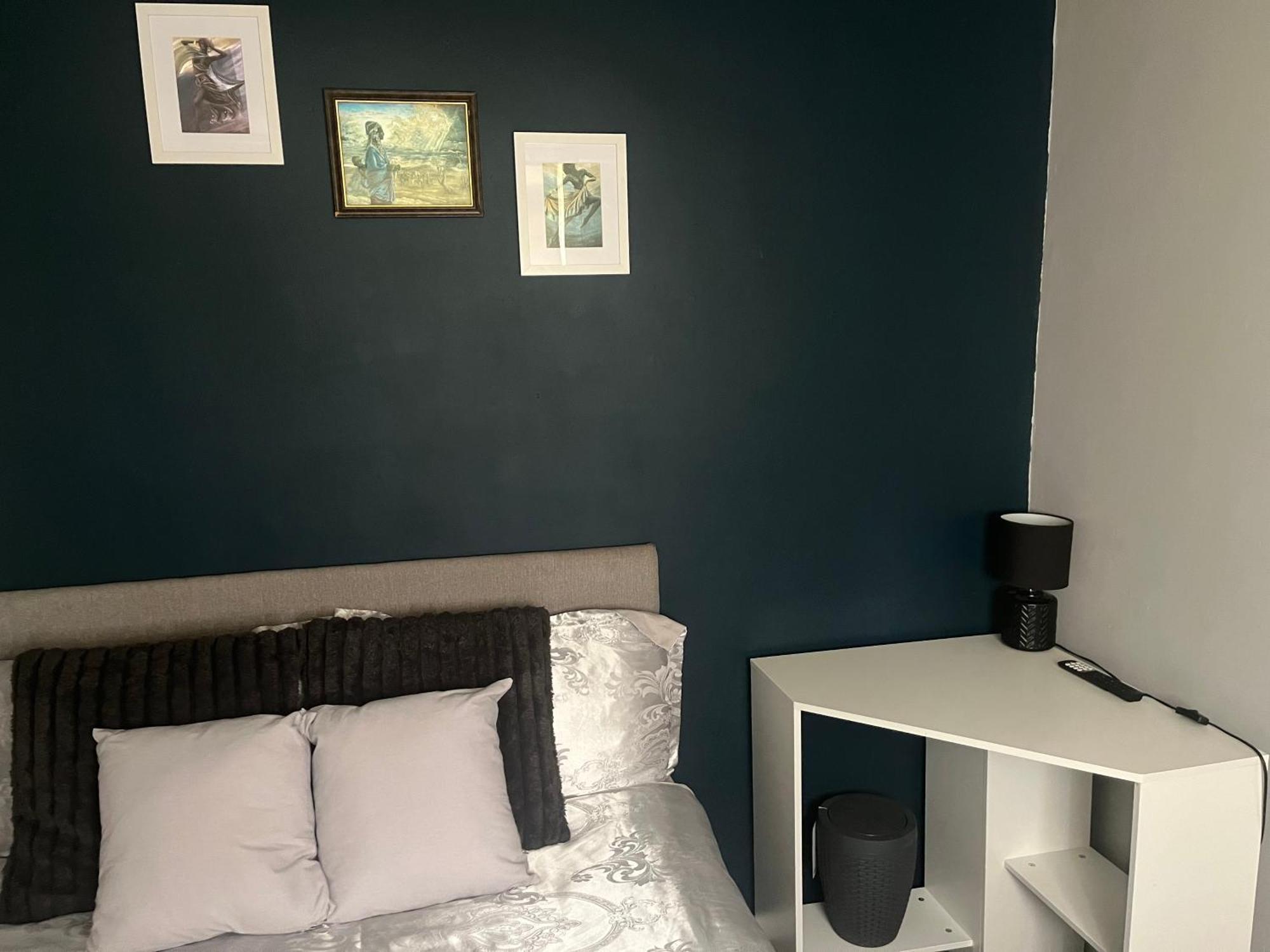 Queenomega'S Home Stay Λονδίνο Εξωτερικό φωτογραφία